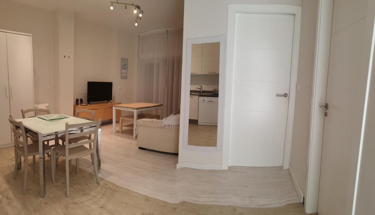 Apartamento En Urbanizacion El Retiro III Дения Екстериор снимка