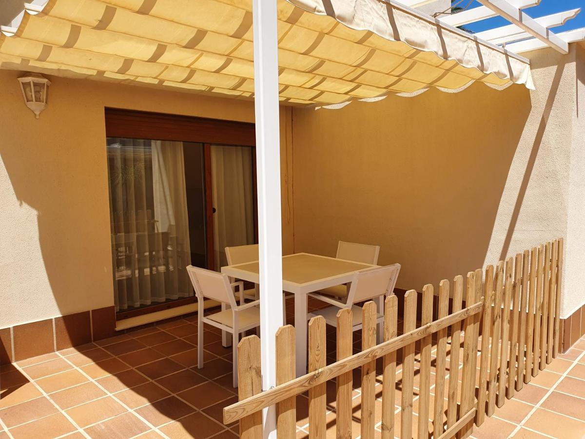 Apartamento En Urbanizacion El Retiro III Дения Екстериор снимка